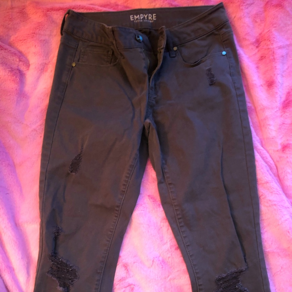 GREY NEVER BEEN WORN EMPYRE SKINNY JEANS ☑️👖❤️